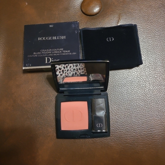 Dior Other - DIOR ROUGE BLUSH